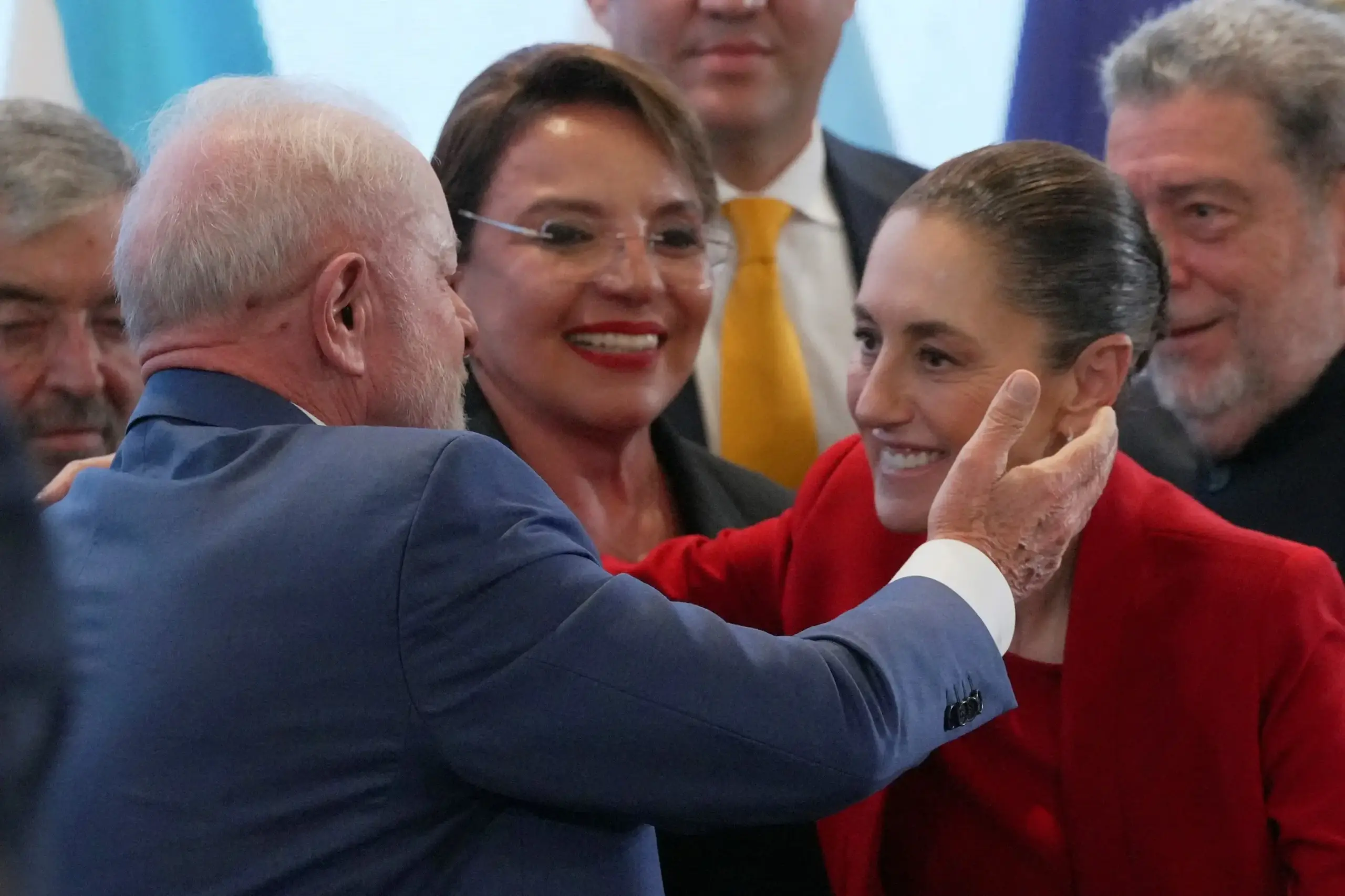 Janja exalta soberania ao citar obra “América Invertida” no aniversário dos atos de 8 de janeiro
