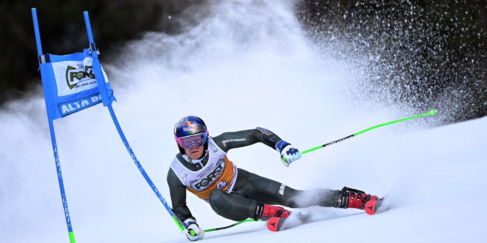 Lucas Pinheiro conquista prata no gigante em Adelboden