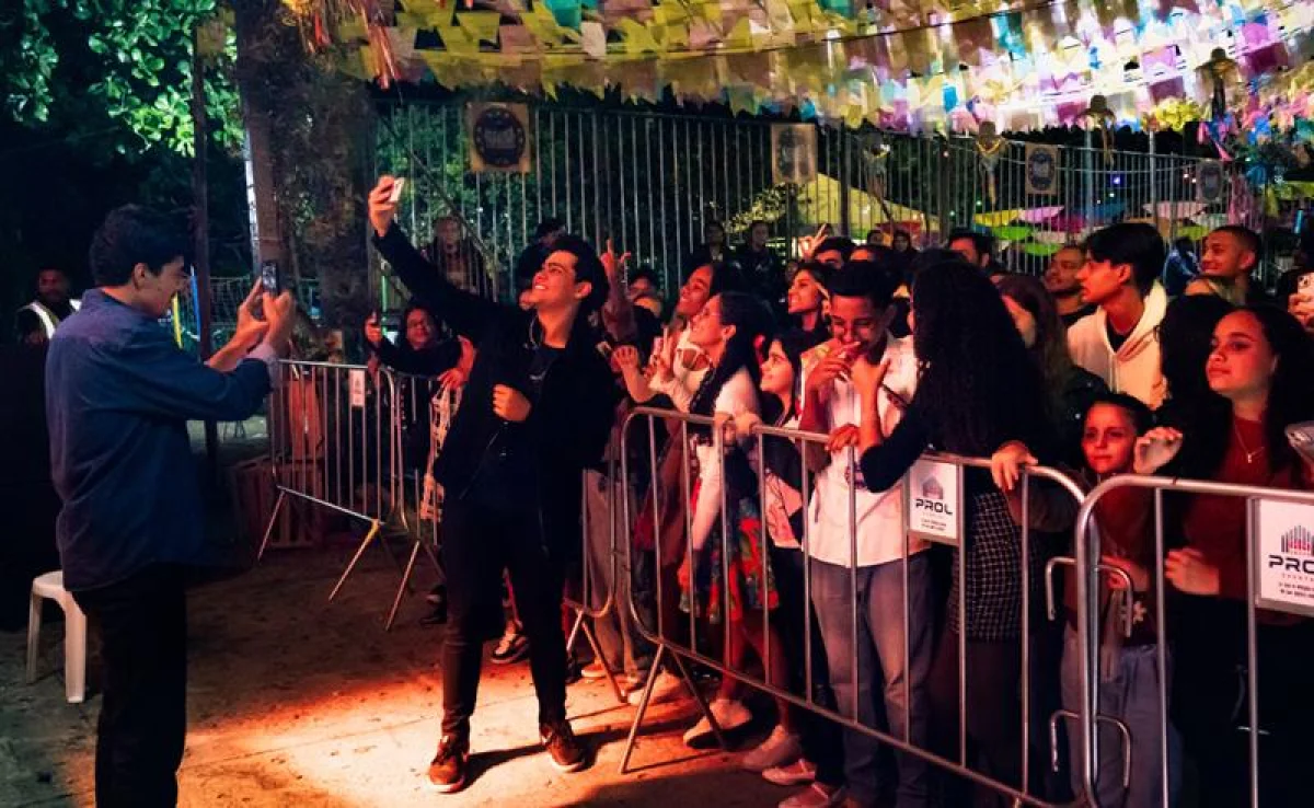 Otávio Augusto: o jovem cantor que ganha destaque no sertanejo