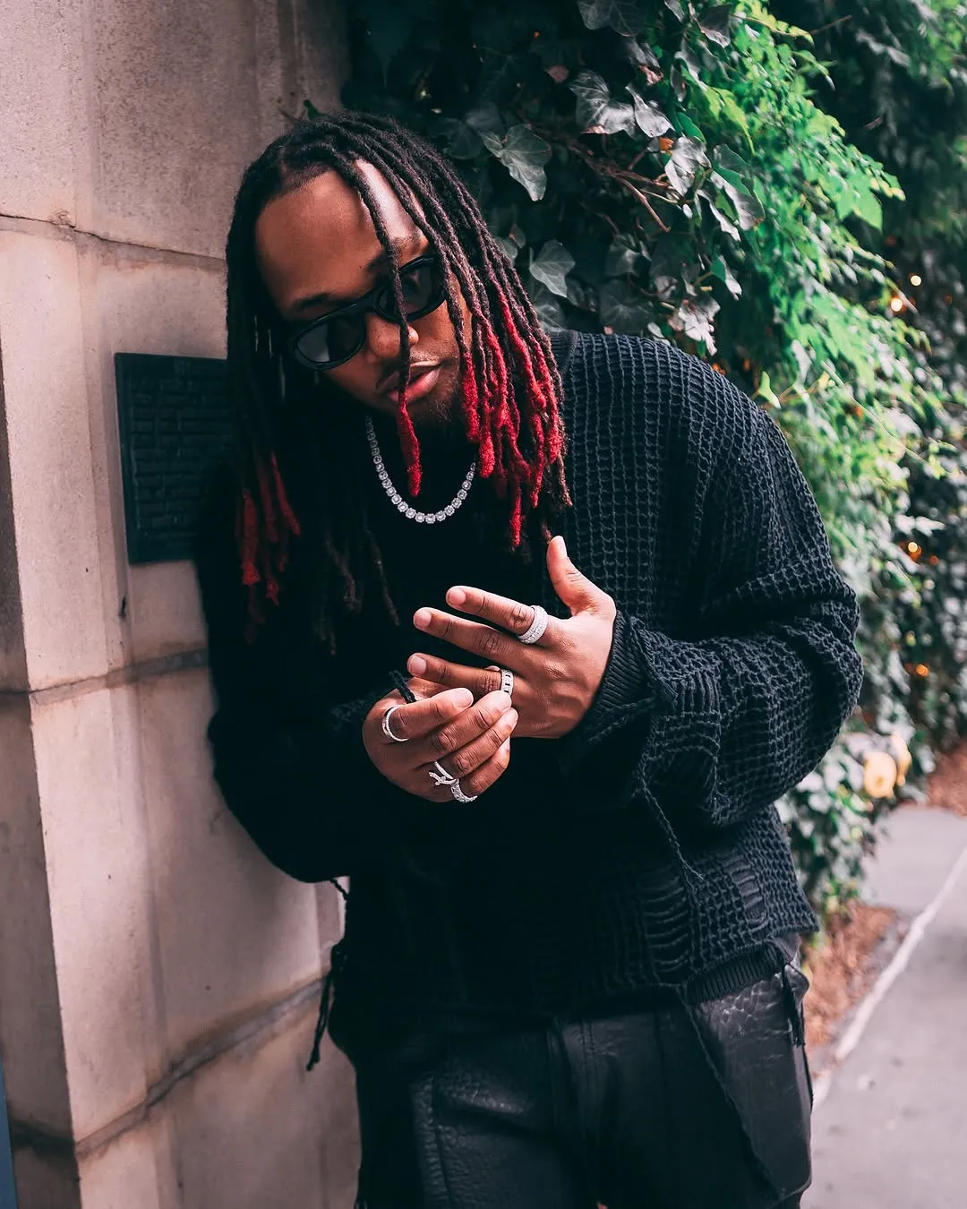 Leon Thomas acumula seis indicações ao Grammy 2026 após trajetória de ator infantil