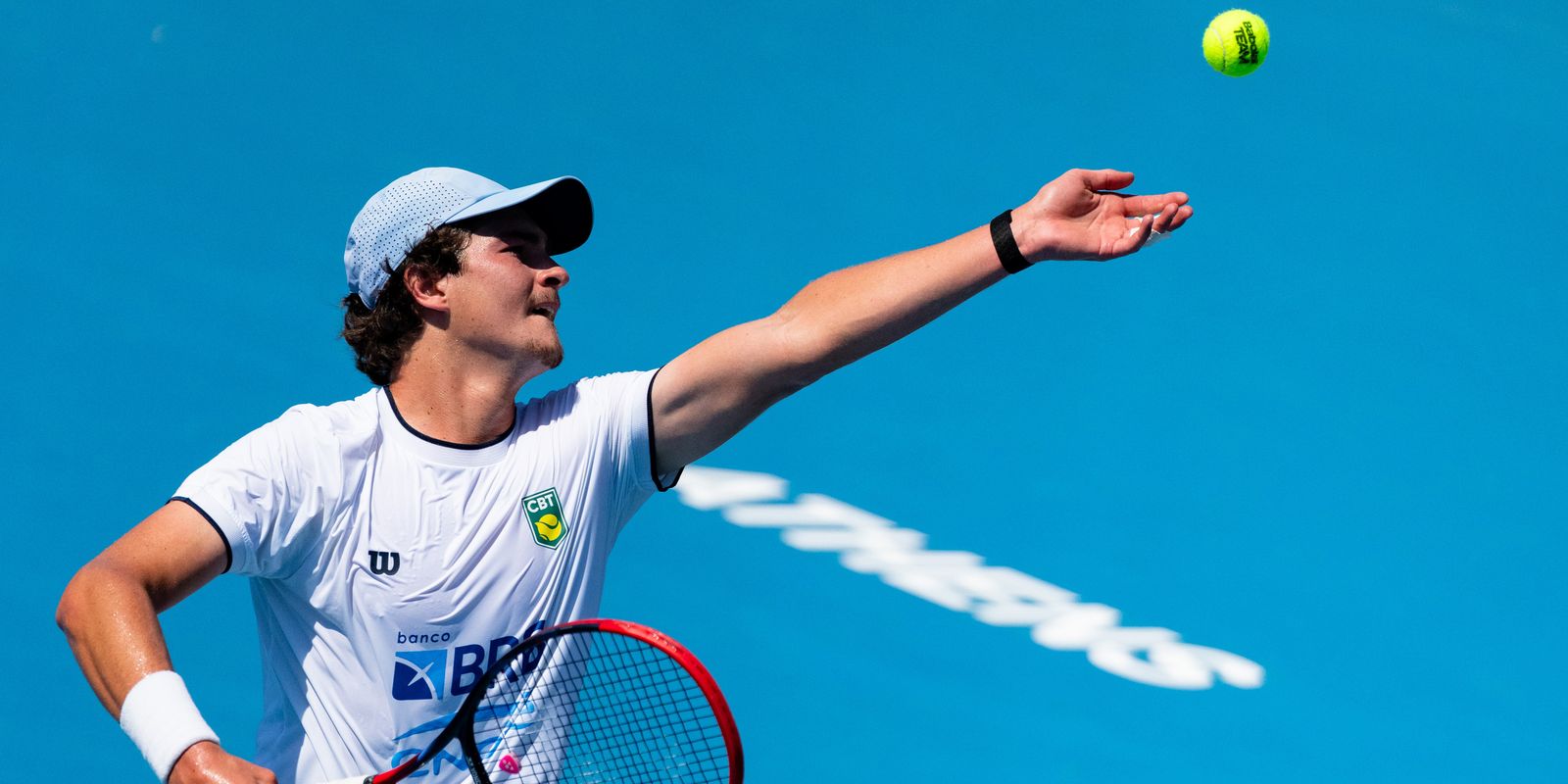Lesão lombar faz João Fonseca desistir do ATP 250 de Adelaide