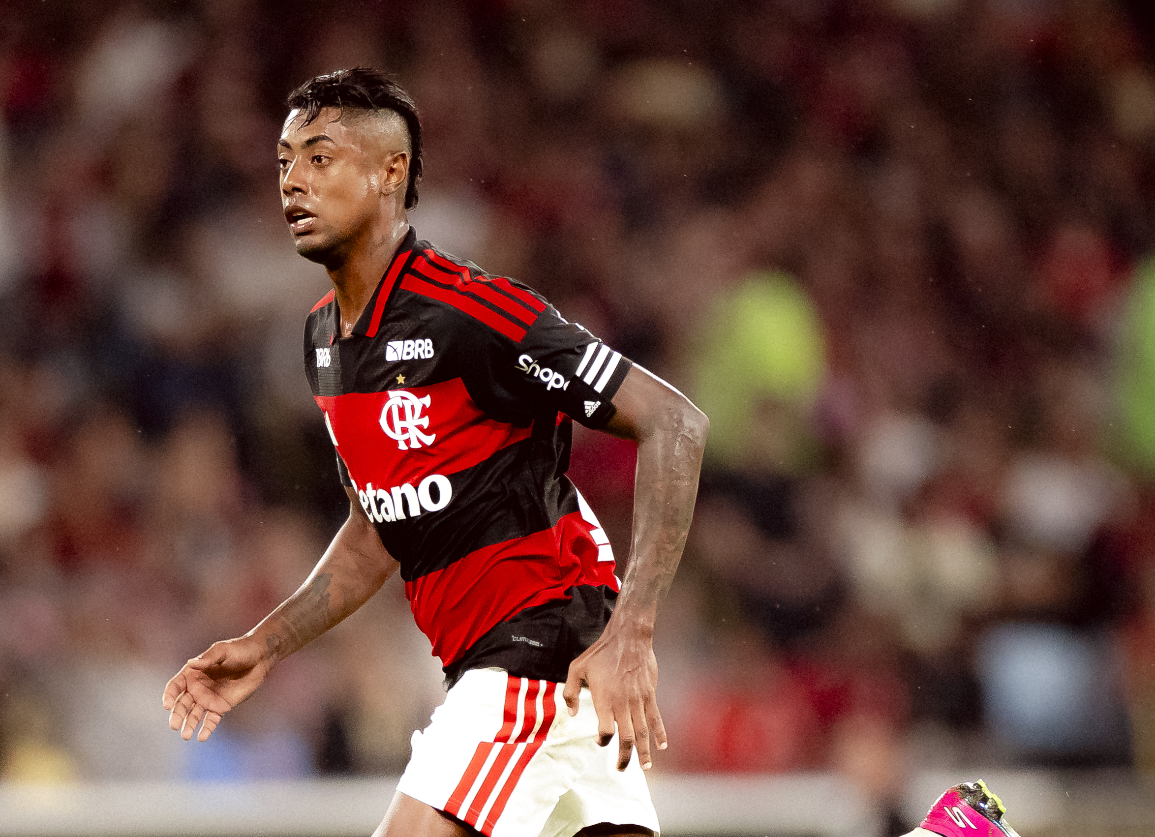Bruno Henrique enaltece empenho do Flamengo após vitória no clássico