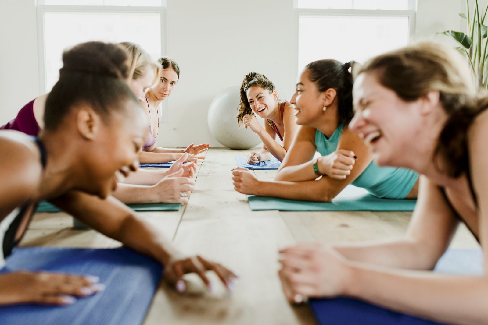 Aulas coletivas retomam protagonismo no mercado fitness por conexão humana