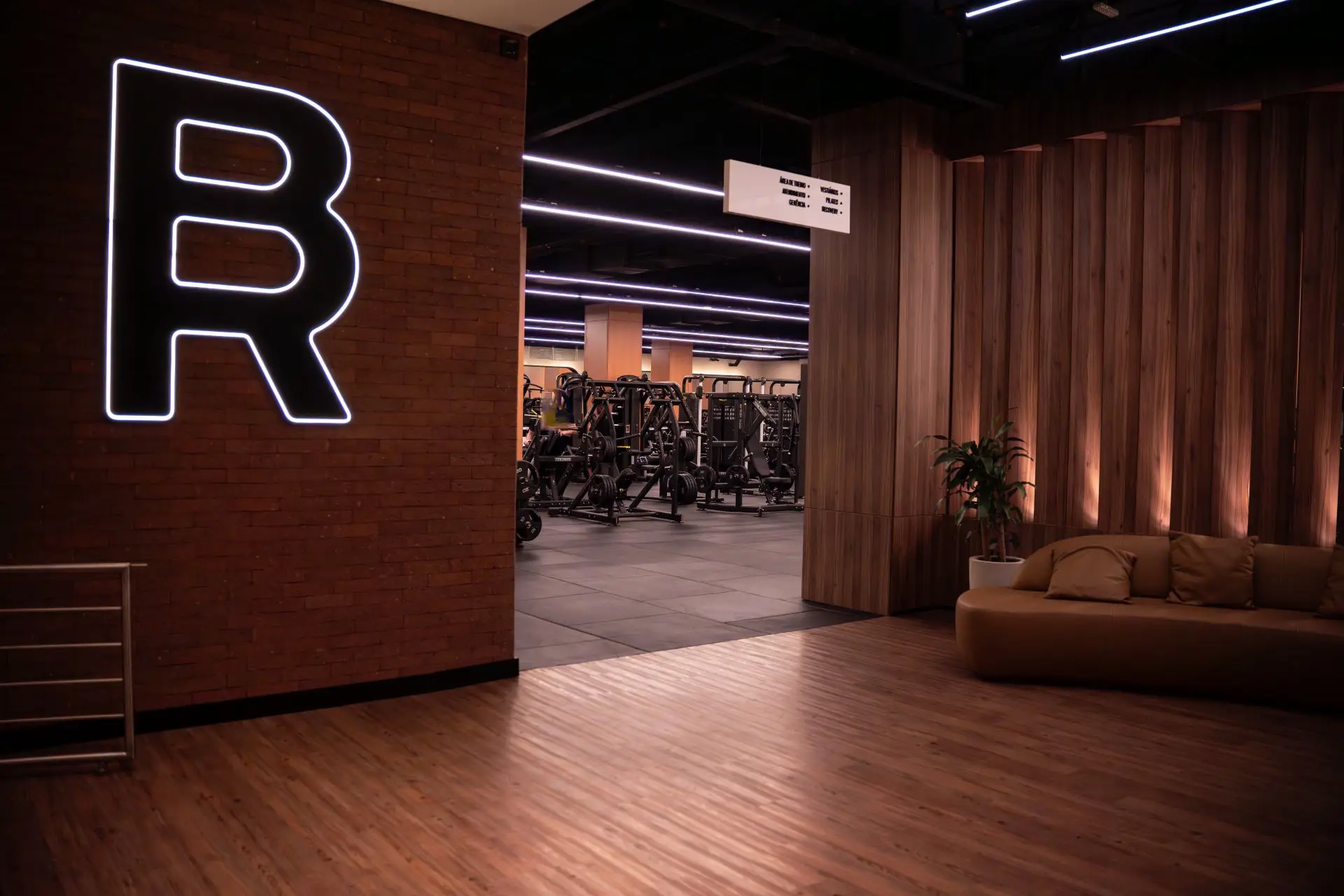 Smart Fit retoma expansão da Bio Ritmo e prevê 10 novas academias premium em 2025