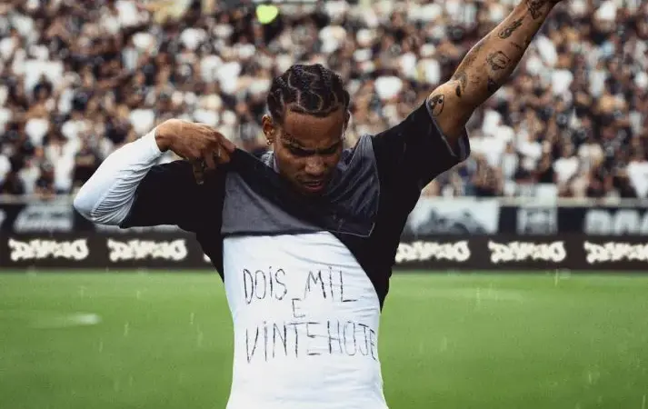 Danzo amplia o trap brasileiro com o álbum DOISMILEVINTEHOJE