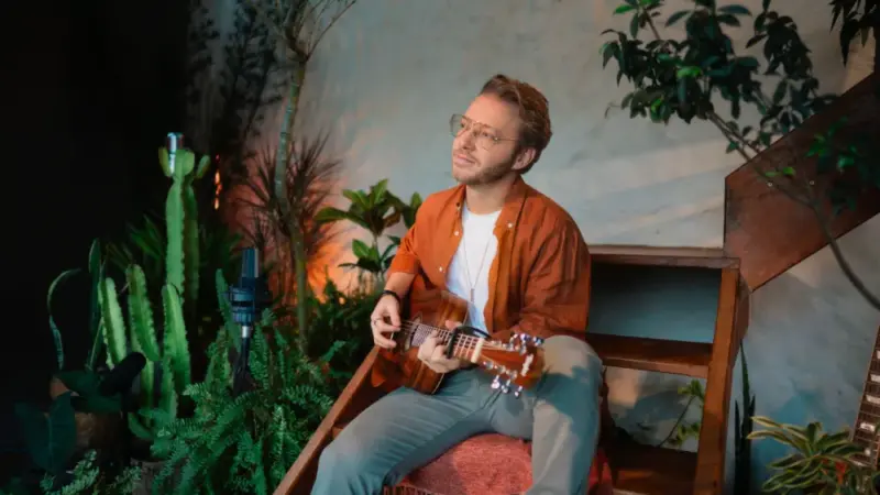 BALARA inicia nova fase com álbum audiovisual “Acusticamente – Volume 1” e colaboração com MAR ABERTO