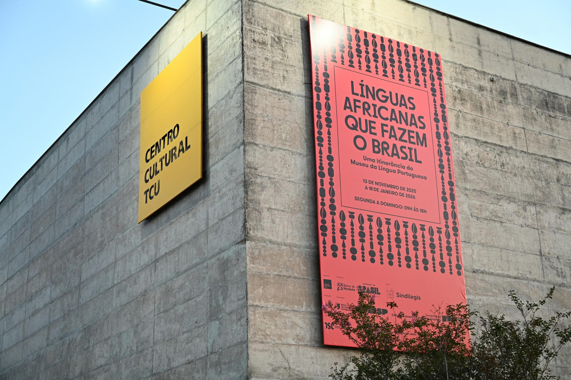 Exposição “Línguas africanas que fazem o Brasil” chega às últimas semanas no Centro Cultural TCU