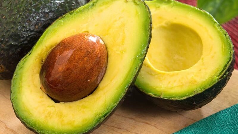 Quatro alimentos que ajudam a reduzir a compulsão por doces
