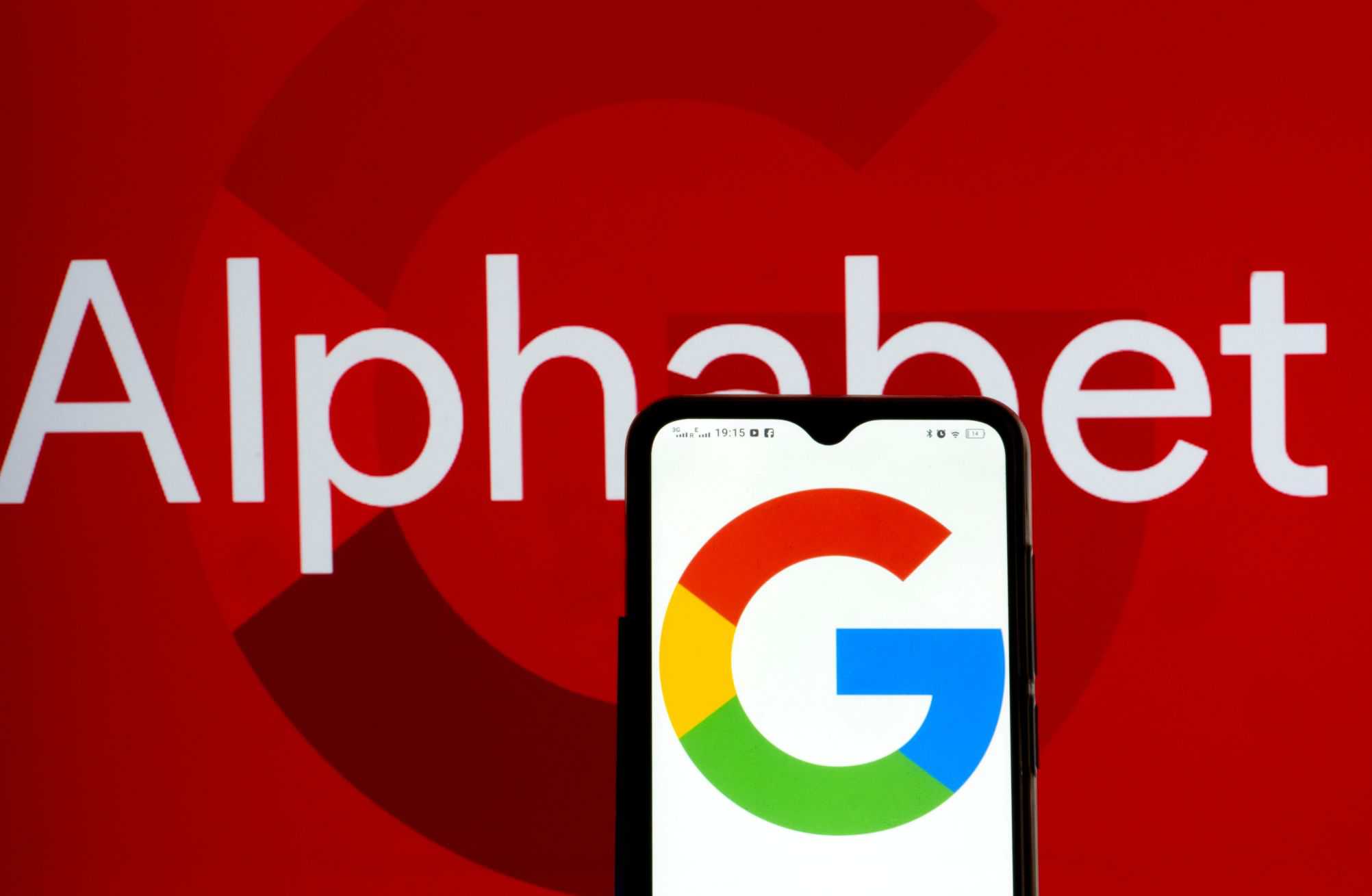 Alphabet atinge US$ 4 trilhões em valor de mercado