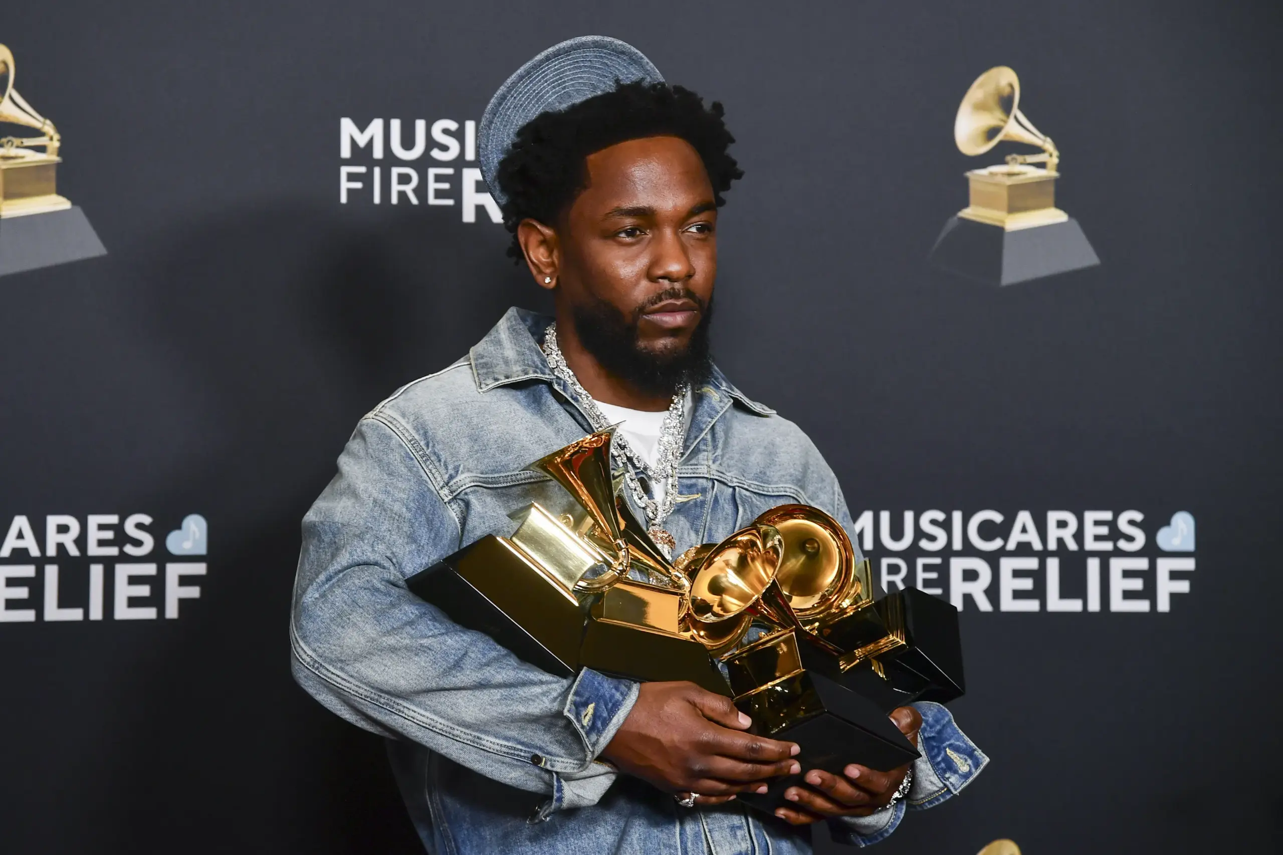 Grammy 2026 terá disputa acirrada entre Lady Gaga, Bad Bunny e Kendrick Lamar