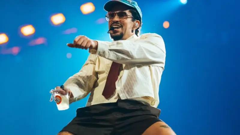Baile Inolvidable de Bad Bunny assume o topo do Hot Latin Songs