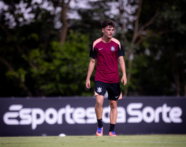 Torcida do Corinthians elege Breno Bidon como substituto de Rodrigo Garro