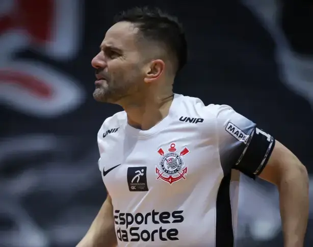 Corinthians estreia no Japão contra o Nagoya Oceans em turnê de despedida de Deives