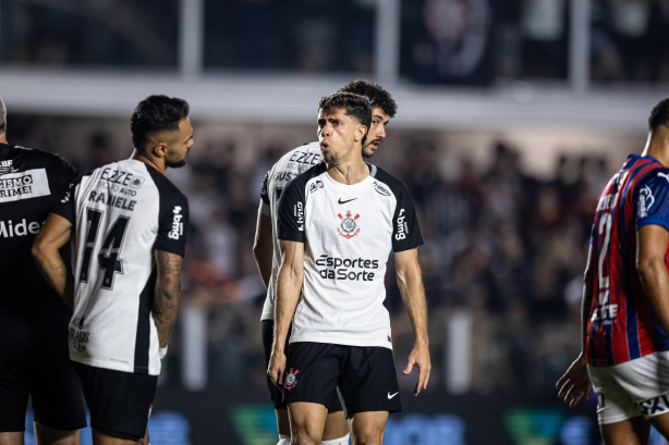 Corinthians estreia com derrota para o Bahia e inicia Brasileirão em 15º lugar