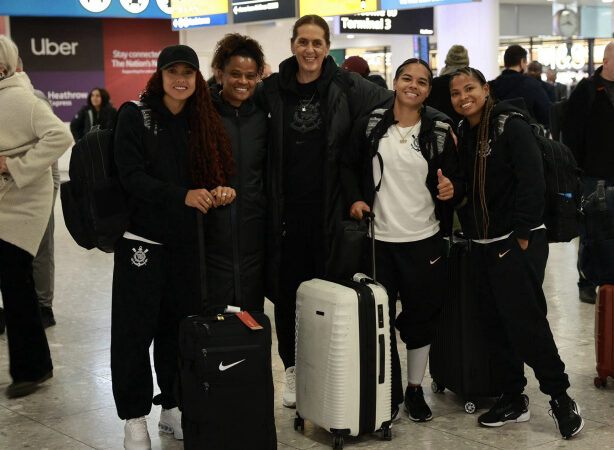 Corinthians recebe trio internacional em Londres antes da final do Mundial Feminino