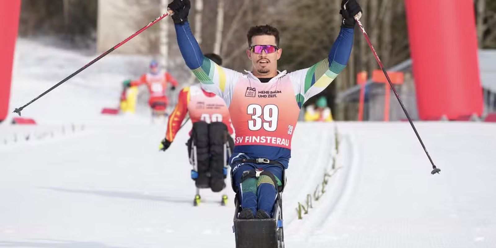 Cristian Ribera conquista ouro no sprint de 1 km na Alemanha