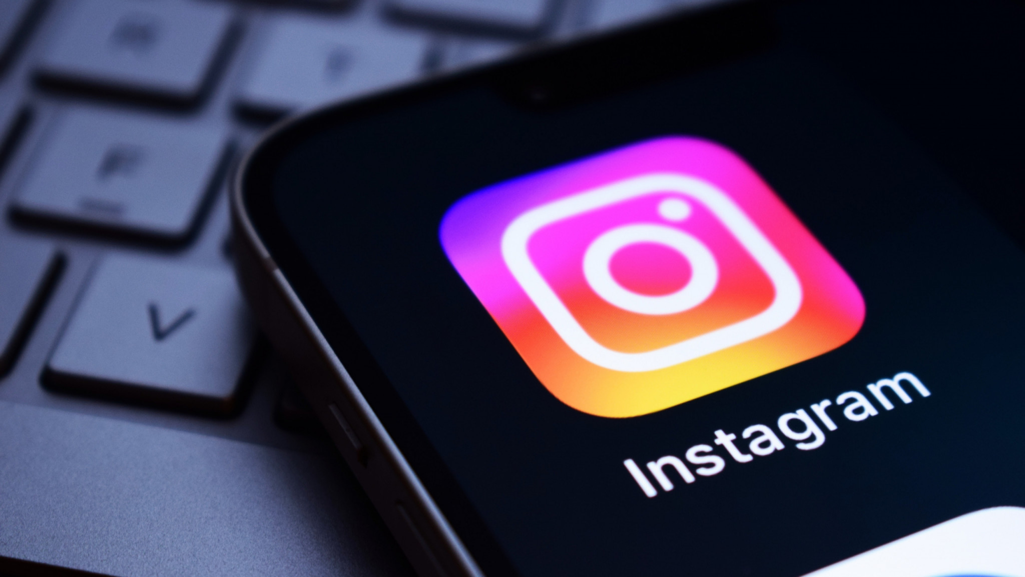 Instagram corrige bug que disparou e-mails de redefinição de senha