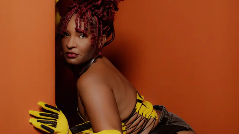 Larissa Luz lança ‘Marchona’, single de Carnaval que combate preconceitos raciais e sexuais
