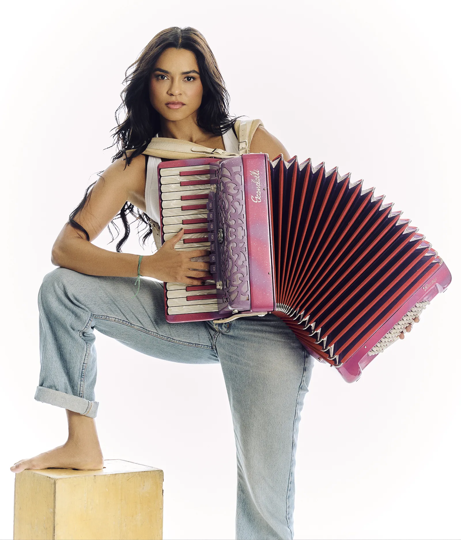 Lucy Alves revisita raízes ao gravar álbum audiovisual de forró em João Pessoa