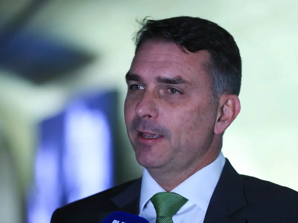 CFM afirma ao STF que não buscou interferir na pena de Bolsonaro