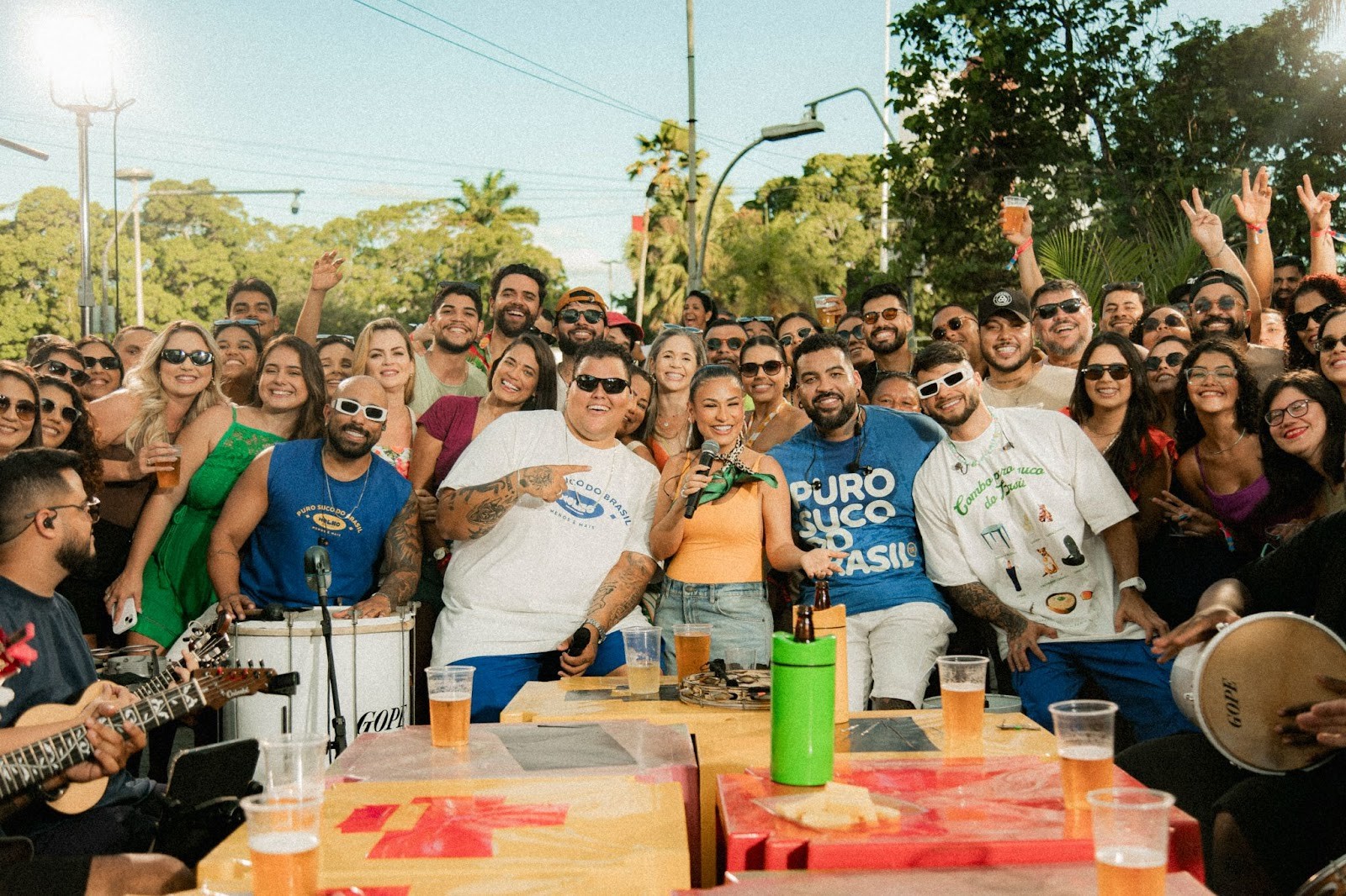 Pagode quebra hegemonia sertaneja e lidera ranking das músicas mais ouvidas no Brasil em 2025