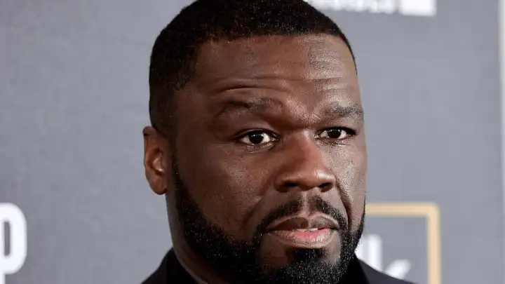 Ex-namorada de 50 Cent contesta contrato de cessão de direitos de vida e alega coação