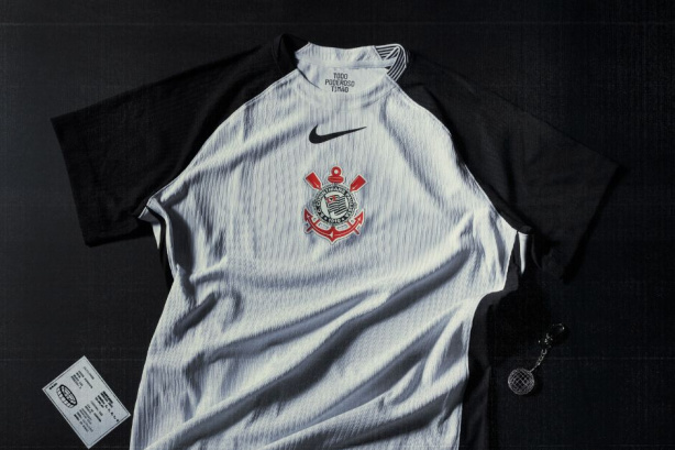 Lançamento de “Manto Alvinegro” leva história das camisas do Corinthians ao Museu do Futebol