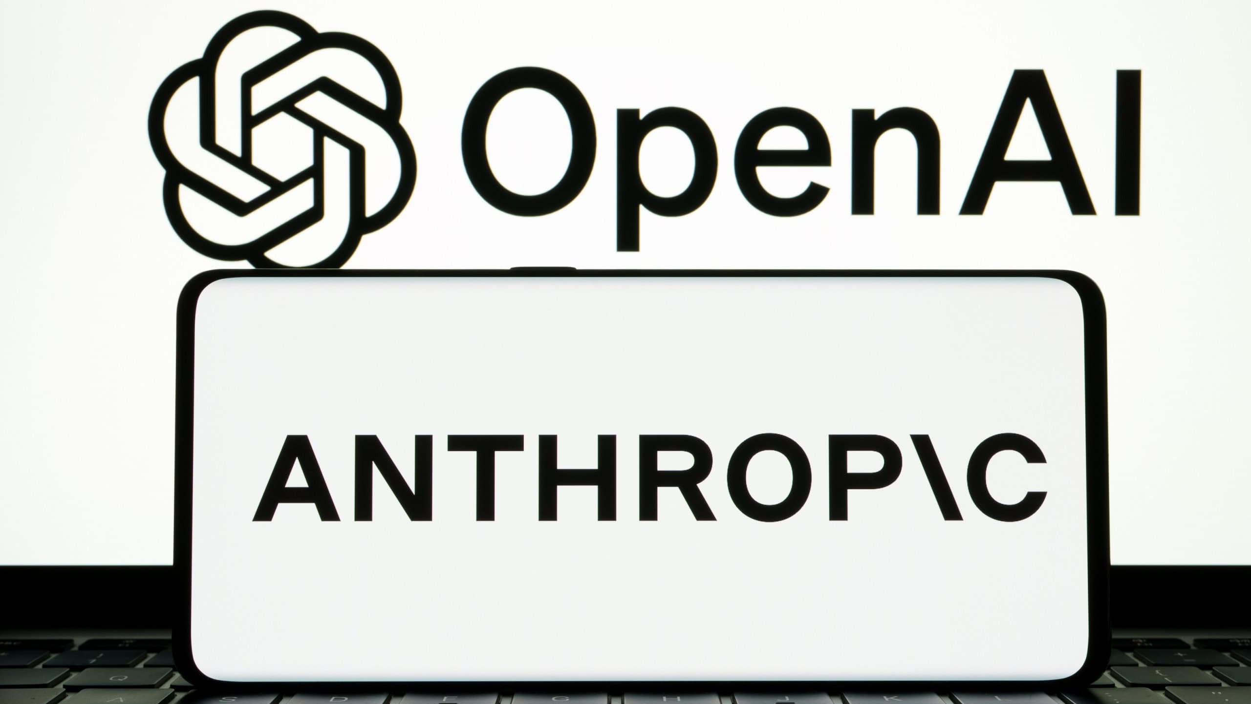 OpenAI e Anthropic travam corrida para IPO entre outubro e dezembro de 2026
