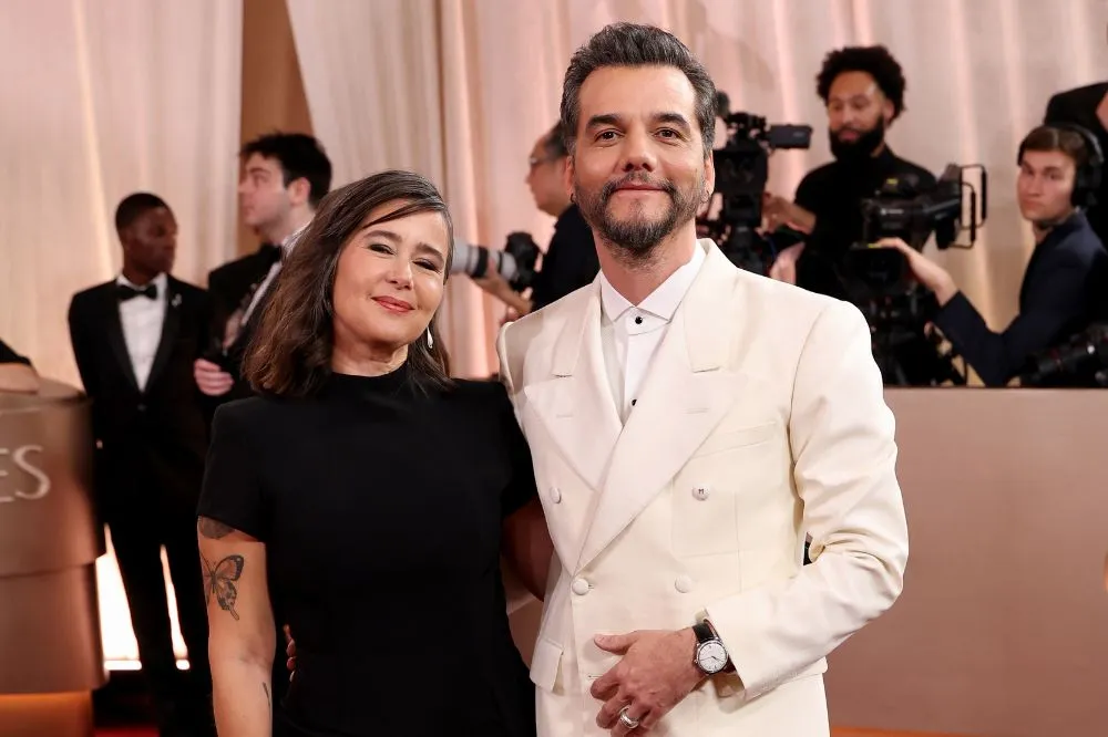 Casais marcam presença lado a lado no Globo de Ouro 2026