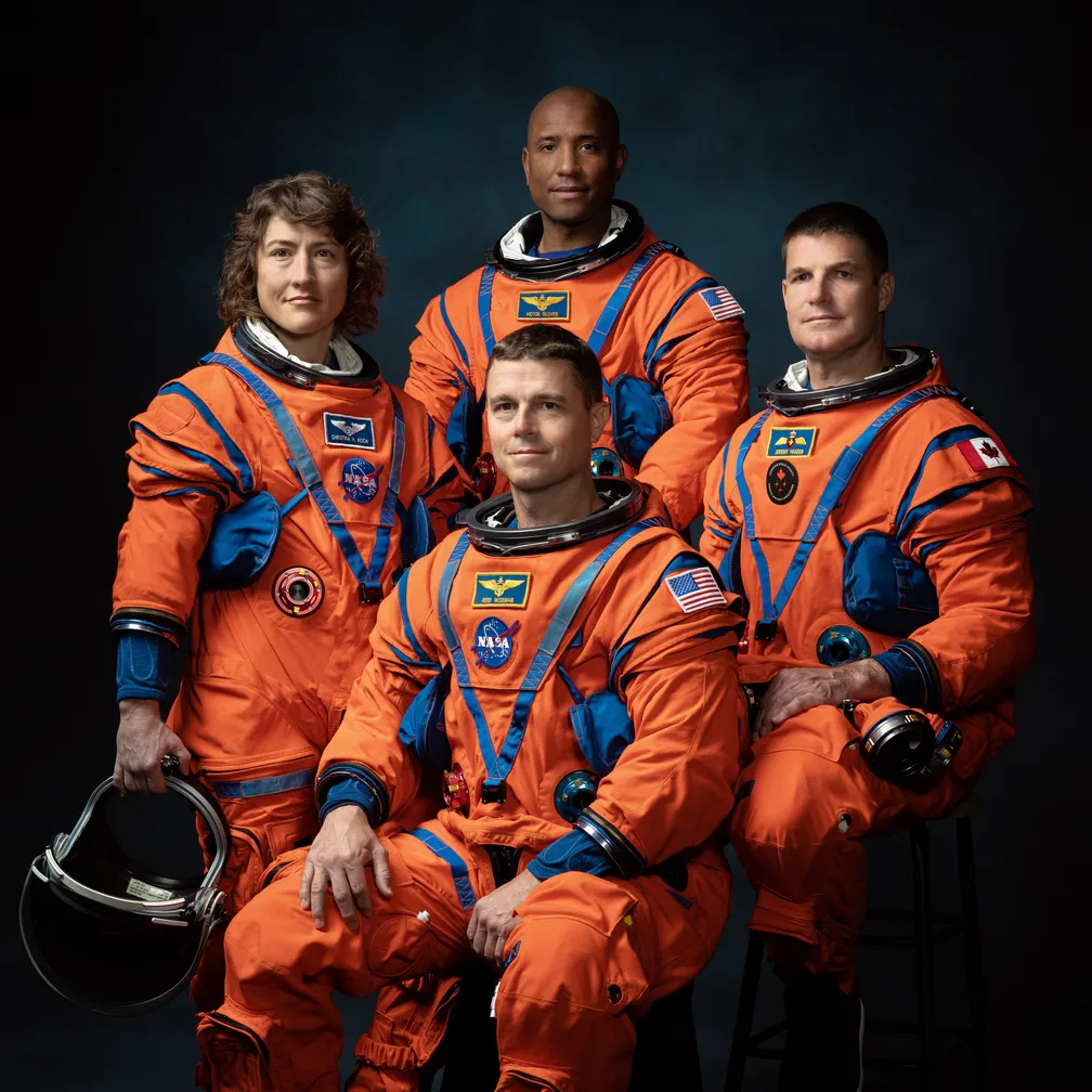 Astronautas da missão Crew-11 retornam à Terra na primeira evacuação médica de emergência da ISS