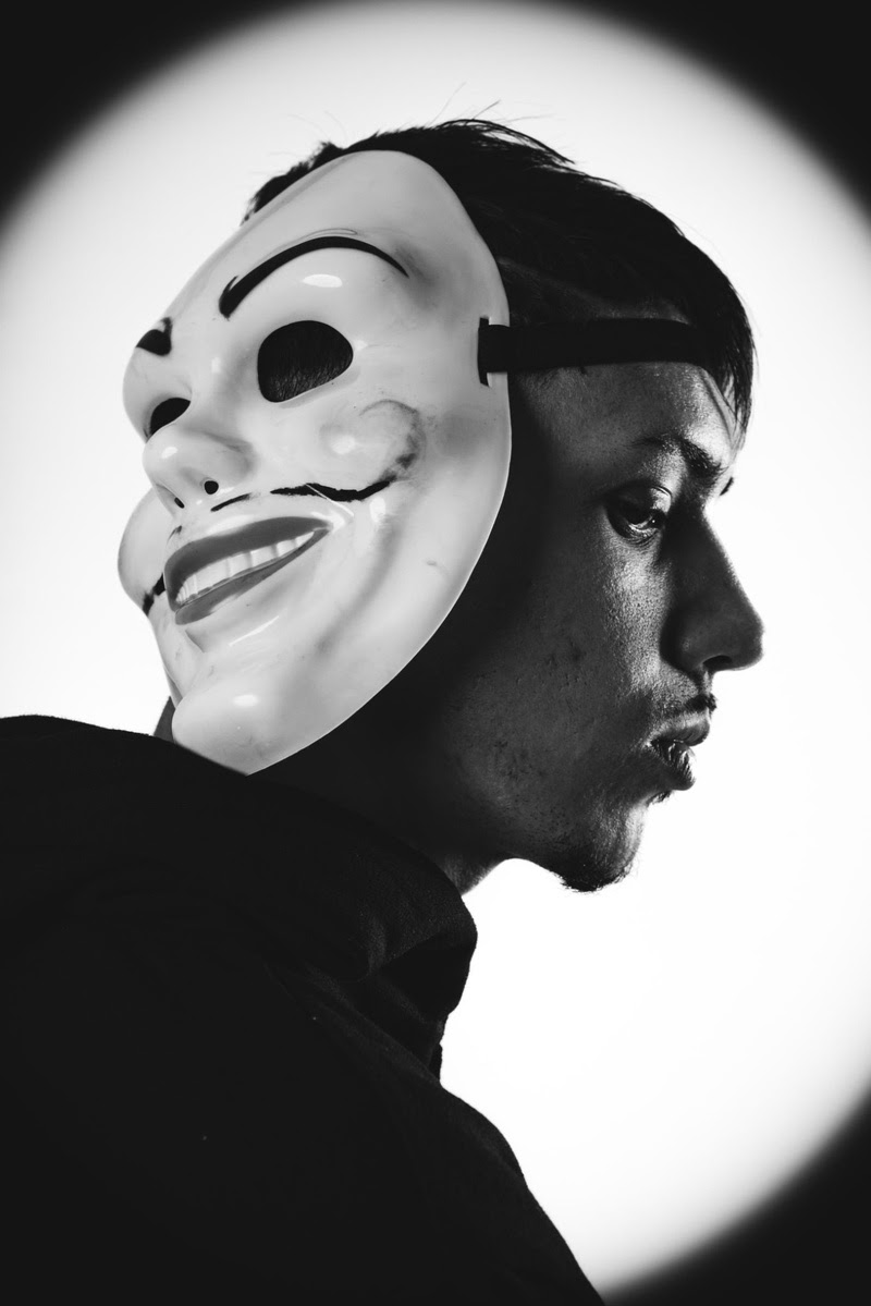 LPT Zlatan lança mixtape “Meu Dinheiro, Minhas Regras” com narrativa de autonomia