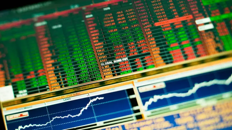 Ibovespa fecha em alta de 1,35% com Axia e Petrobras em destaque