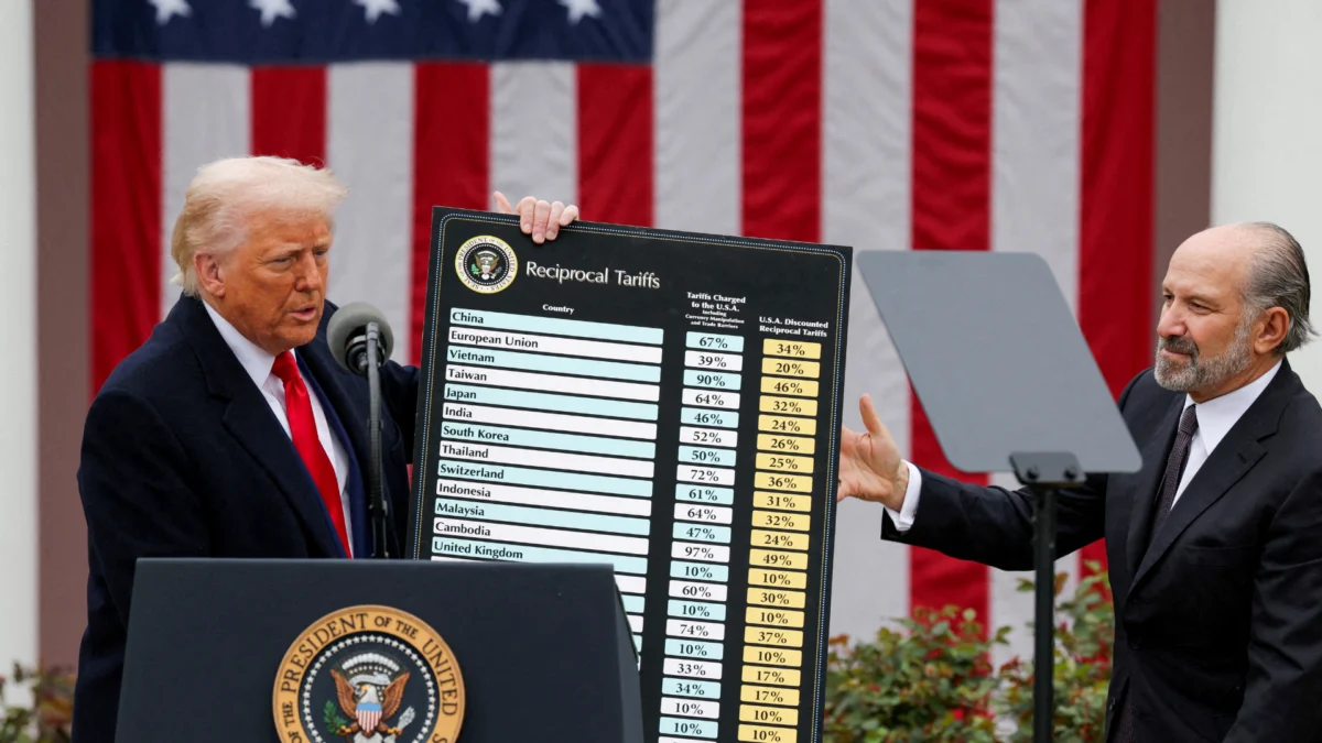 Trump anuncia aumento de tarifa global de 10% para 15% com base na Seção 122
