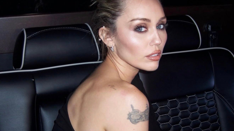 Miley Cyrus anuncia especial de 20 anos de Hannah Montana para o Disney+