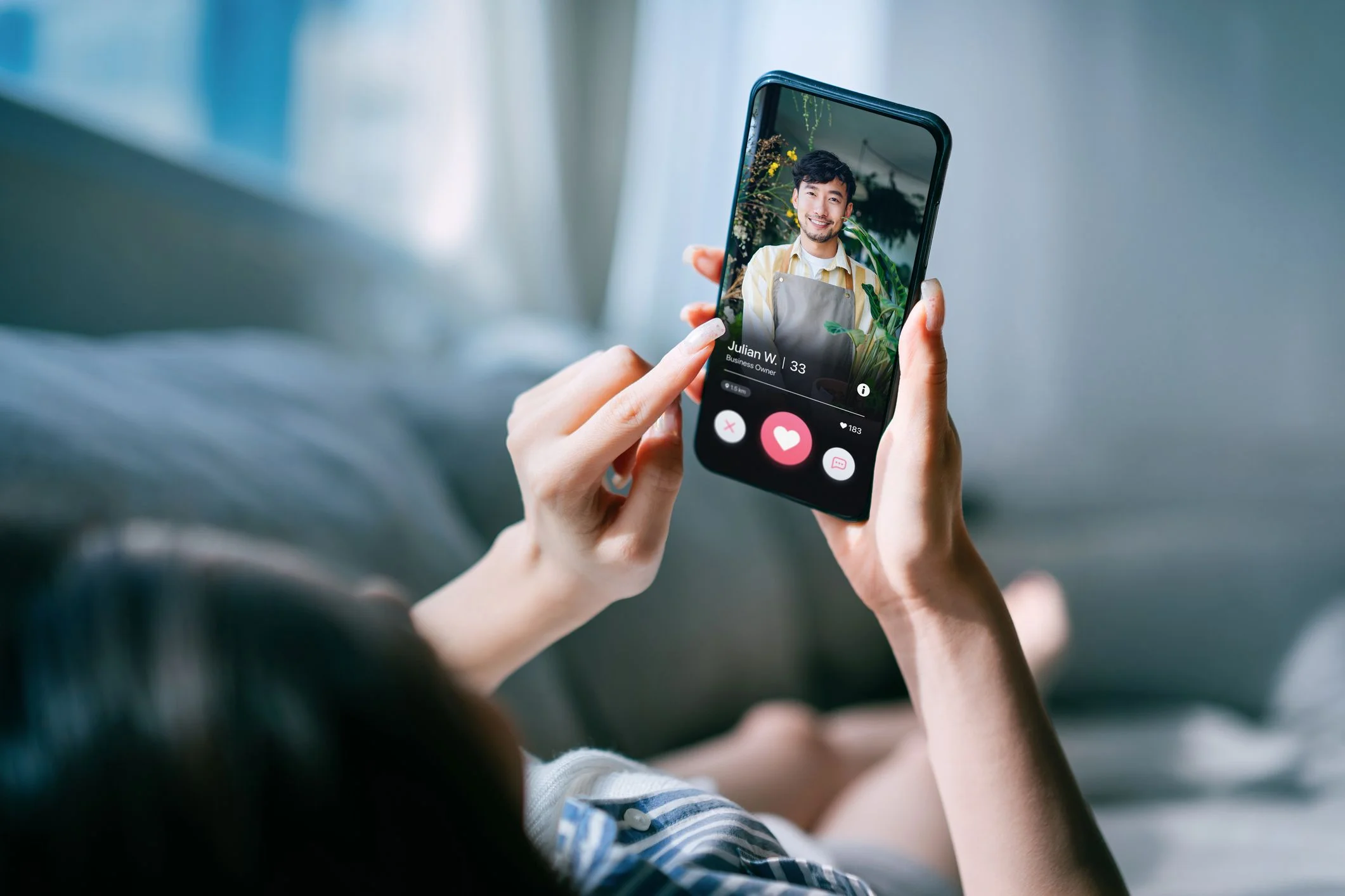 Como se proteger em apps de relacionamento durante o Carnaval
