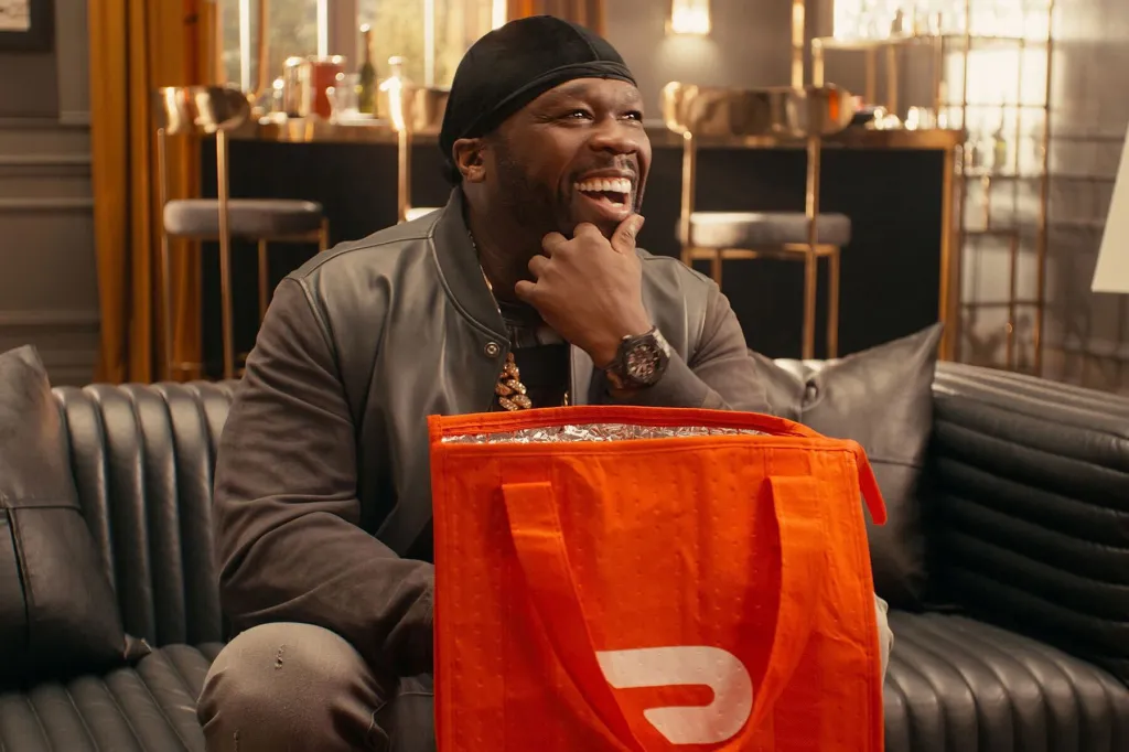 50 Cent estrela campanha “Big Beef” do DoorDash em comercial pré-Super Bowl