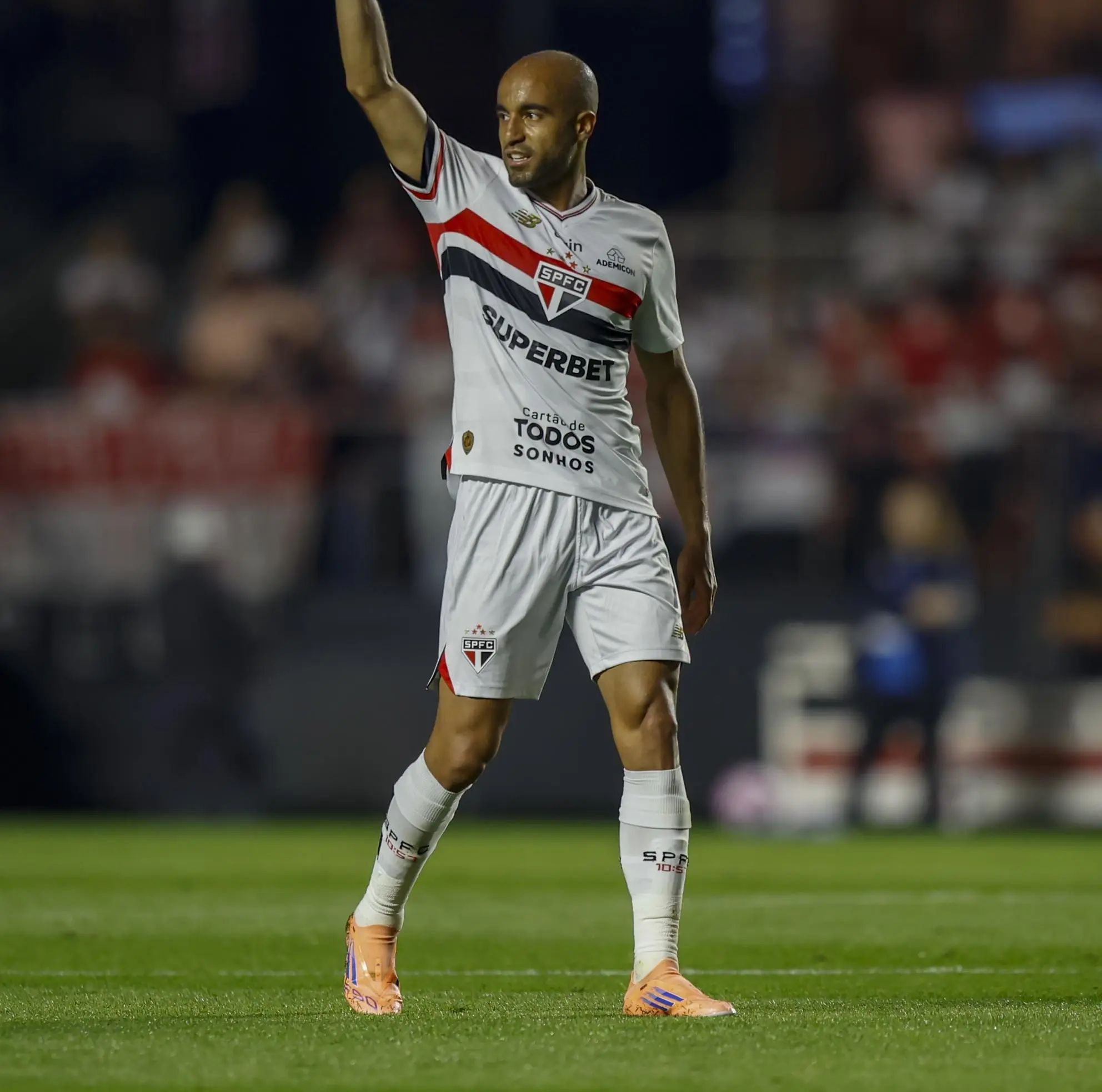 Lucas Moura tem temporada marcada por lesões e atuações irregulares pelo São Paulo