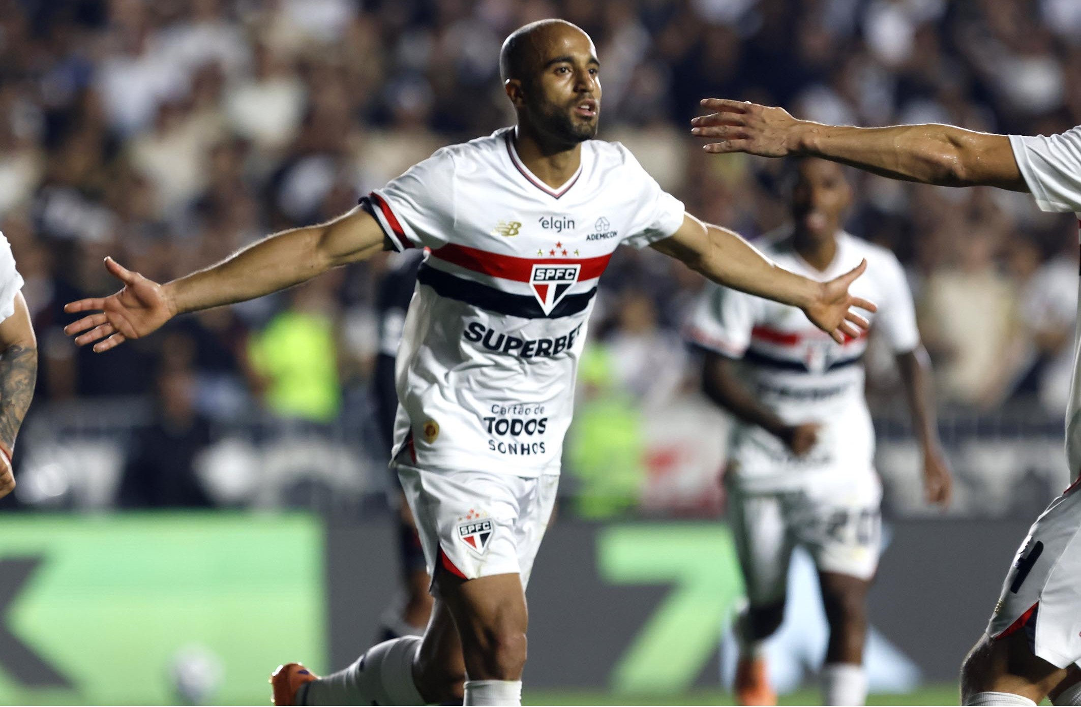 Lucas Moura tem temporada marcada por lesões e atuações irregulares pelo São Paulo