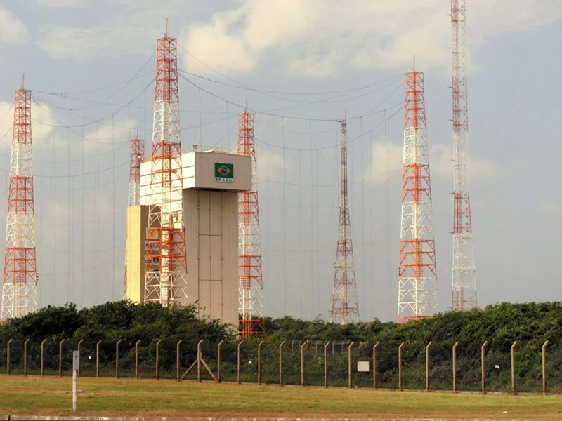 Entenda como por irregularidade, governo cancela projeto brasileiro de foguete para satélites
