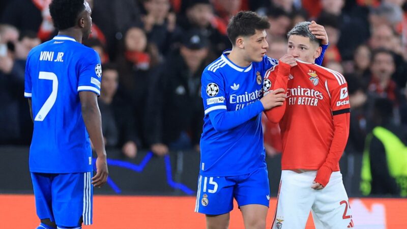 Gianluca Prestianni nega ter insultado Vinícius Júnior e afirma ter recebido ameaças de atletas do Real Madrid