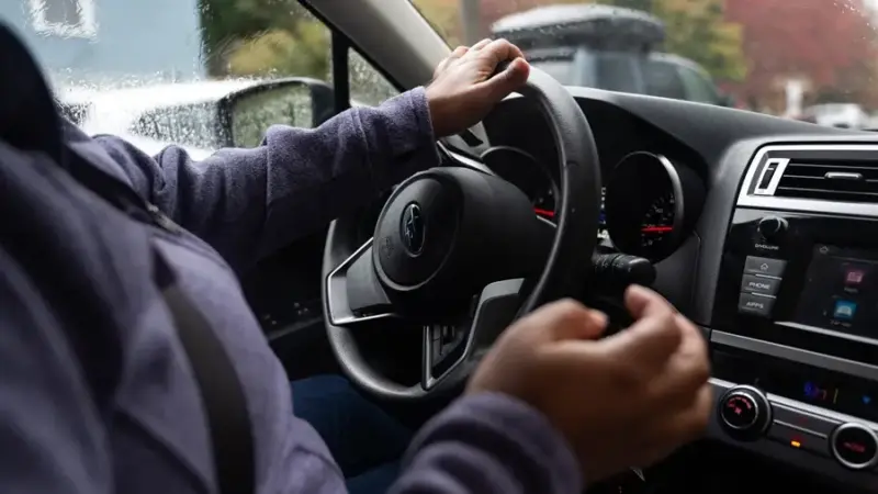Preço médio do seguro auto começa 2026 estável, aponta pesquisa da Creditas Seguros