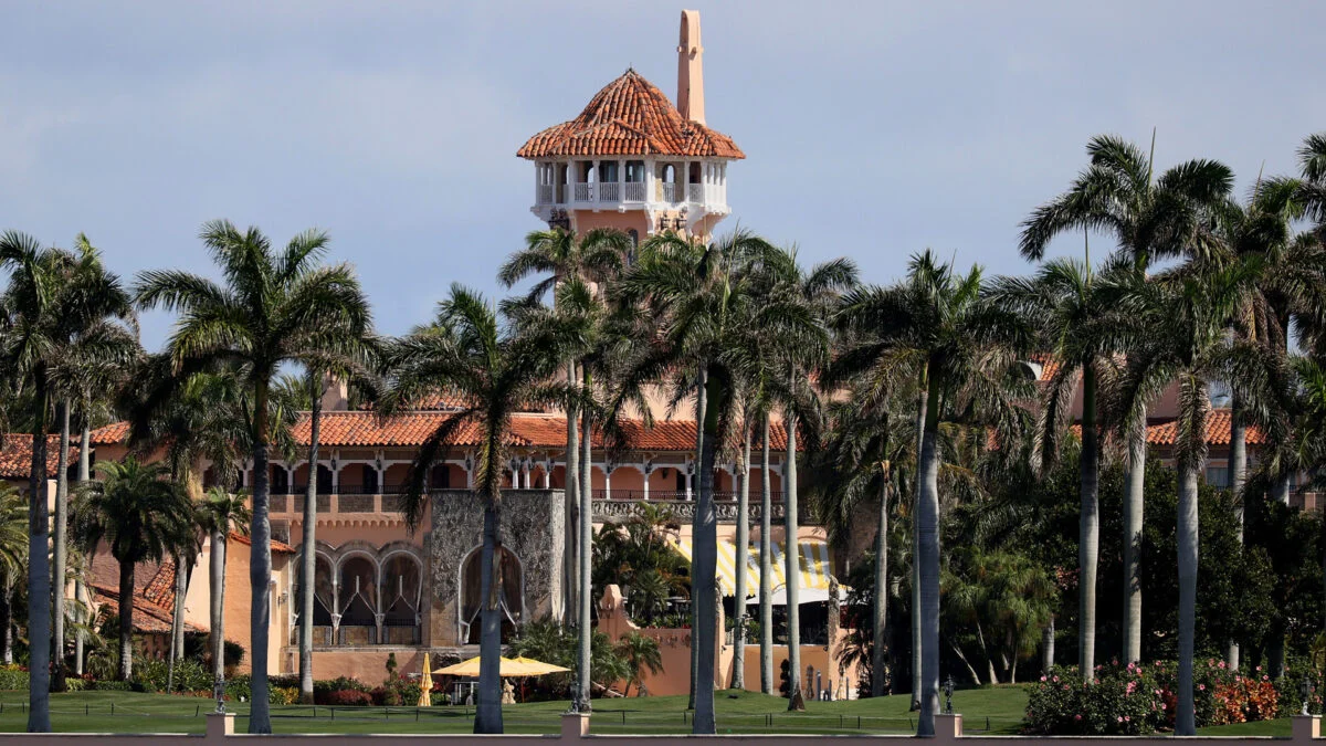 Homem armado é morto após invadir perímetro de Mar-a-Lago, em Florida