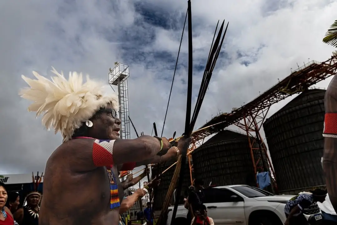 Manifestantes indígenas ocupam terminal da Cargill em Santarém e suspendem operações