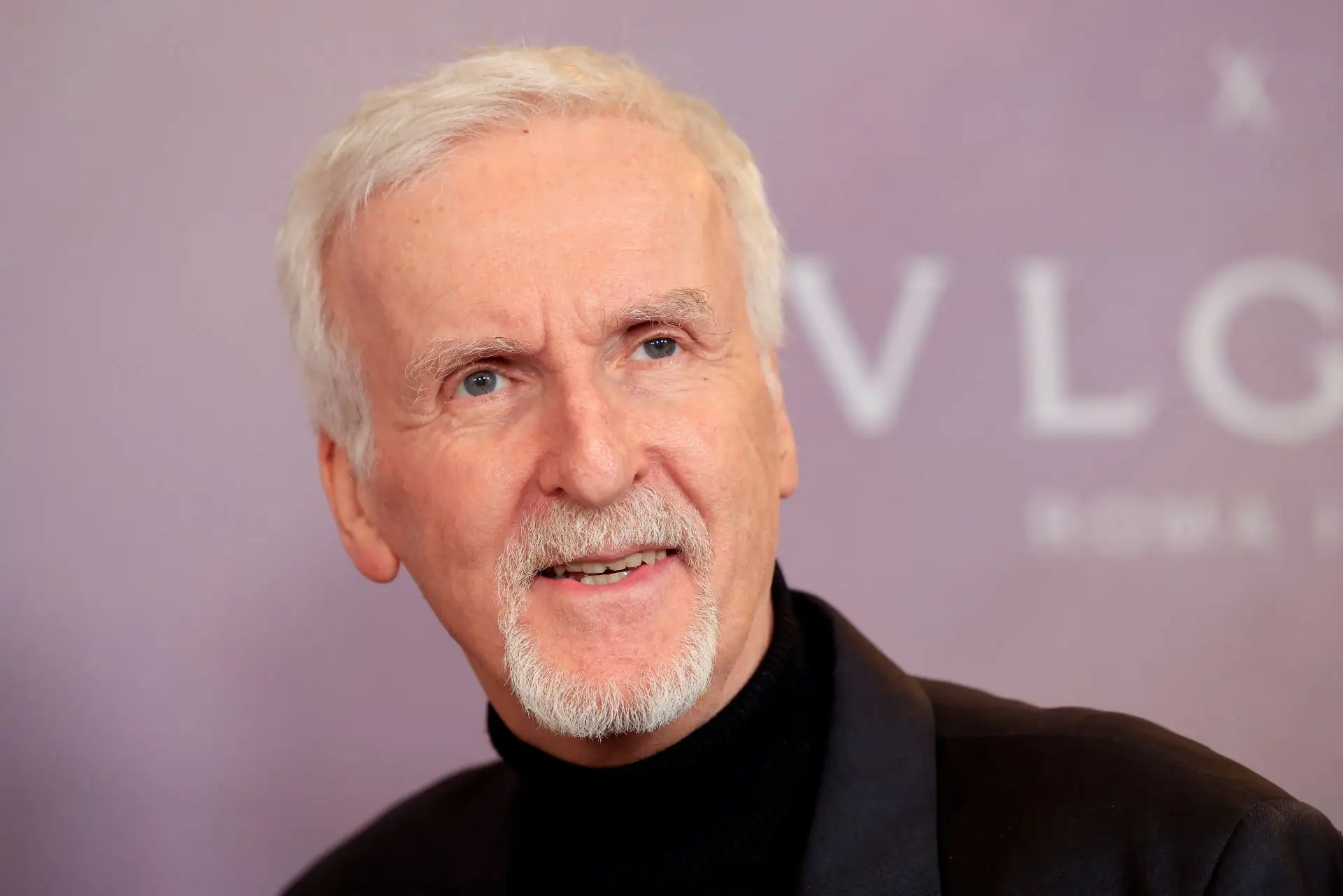 Co-CEO da Netflix acusa James Cameron de participar de campanha de desinformação da Paramount