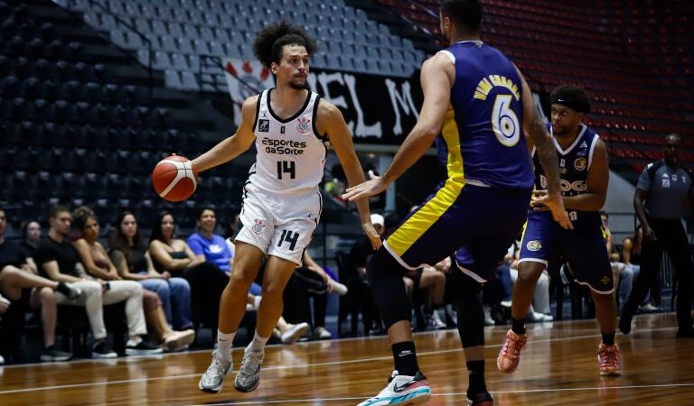 Corinthians bate Mogi por 82 a 75 e alcança terceira vitória seguida no NBB