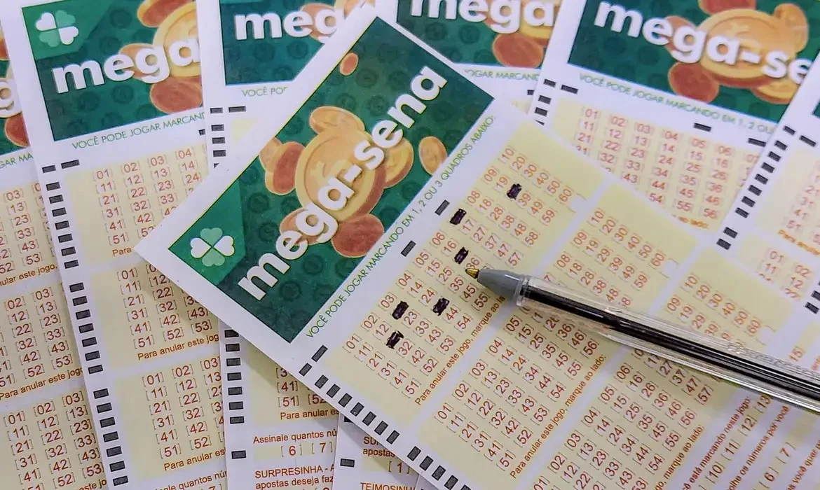 Mega-Sena acumula e prêmio chega a R$ 144 milhões