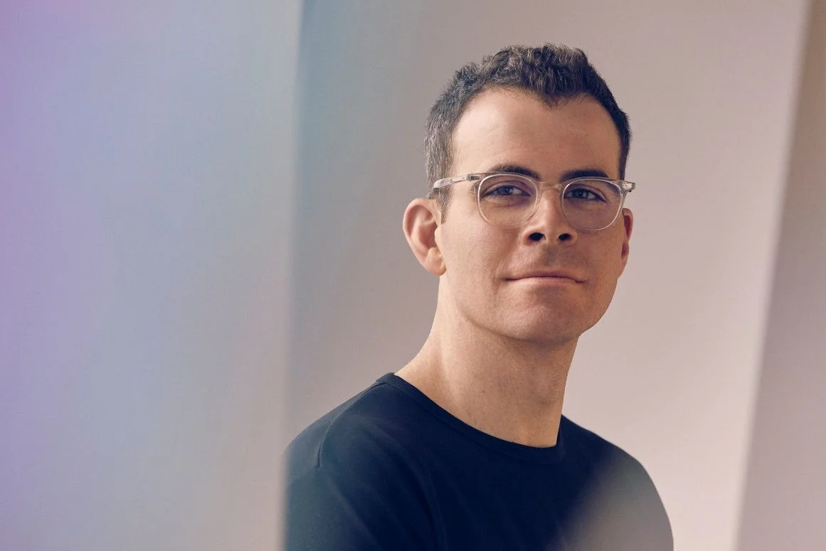 CEO do Instagram diz que uso de 16 horas por dia não configura vício