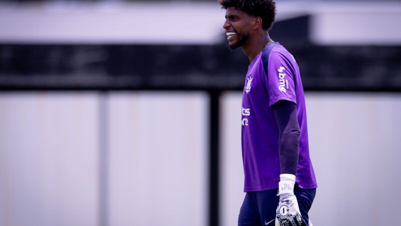 Hugo Souza foi decisivo nas conquistas do Corinthians em 2025 e é convocado para a seleção