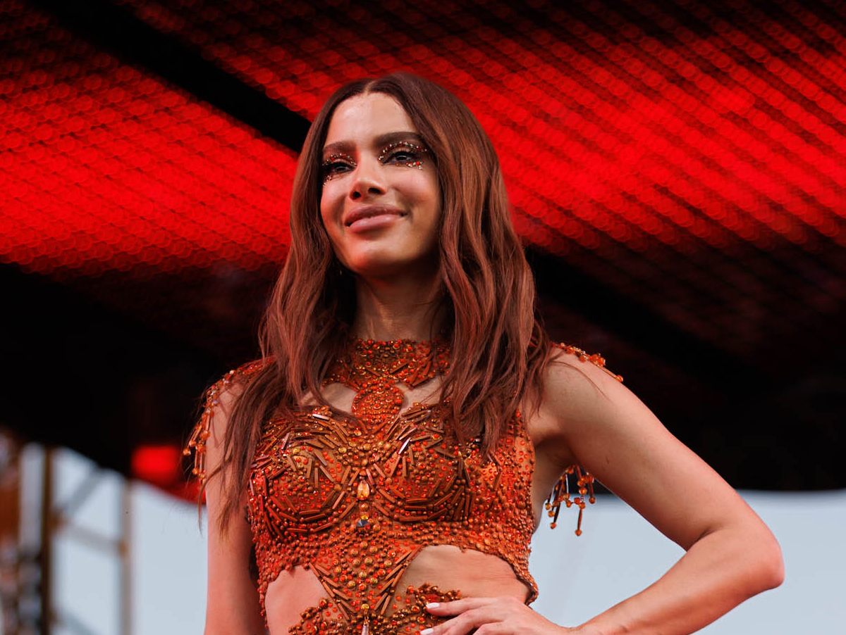 Anitta realizará audição exclusiva de novo álbum em Salvador