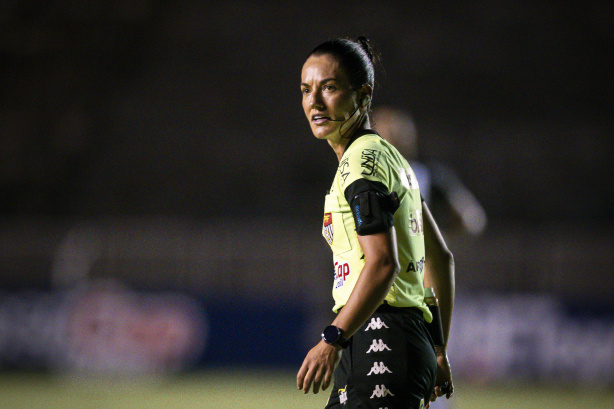 Corinthians reencontra árbitra Daiane Caroline e busca manter invencibilidade no Paulista